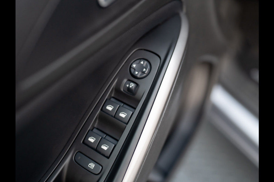 Opel Grandland 1.2 Turbo 130Pk Ultimate | Led Matrix | Elk A-klep | Keyless | Prijs Rijklaar!!