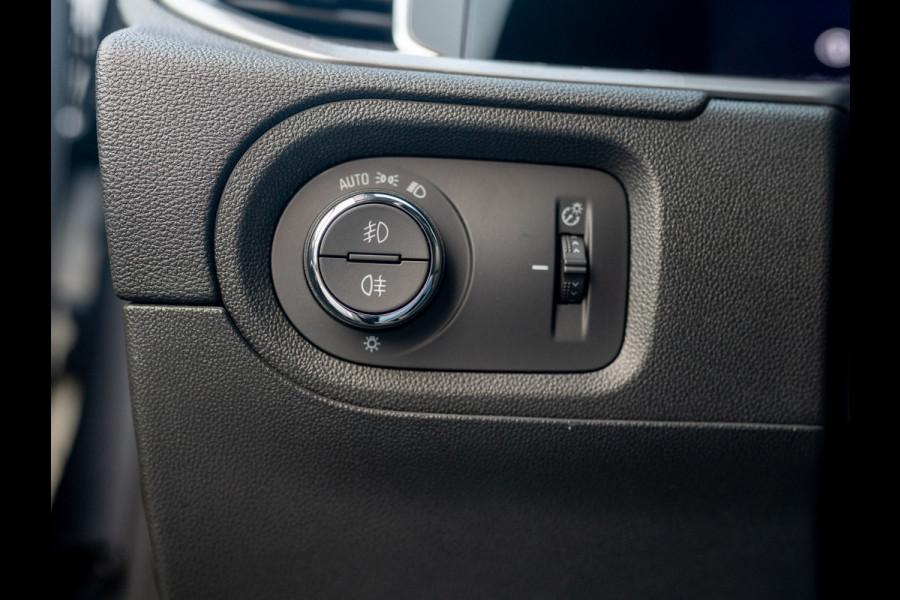 Opel Grandland 1.2 Turbo 130Pk Ultimate | Led Matrix | Elk A-klep | Keyless | Prijs Rijklaar!!