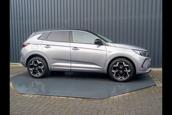Opel Grandland 1.2 Turbo 130Pk Ultimate | Led Matrix | Elk A-klep | Keyless | Prijs Rijklaar!!