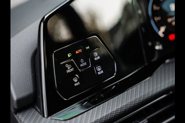 Volkswagen Golf 1.5 eTSI R-Line Business