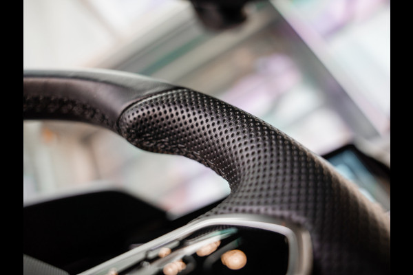 Volkswagen Golf 1.5 eTSI R-Line Business