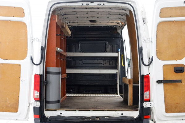 Volkswagen Crafter 35 2.0 TDI 177pk E6 RWD L3H3 (L2H2) Airco/Trekhaak 3500kg 06-2018
