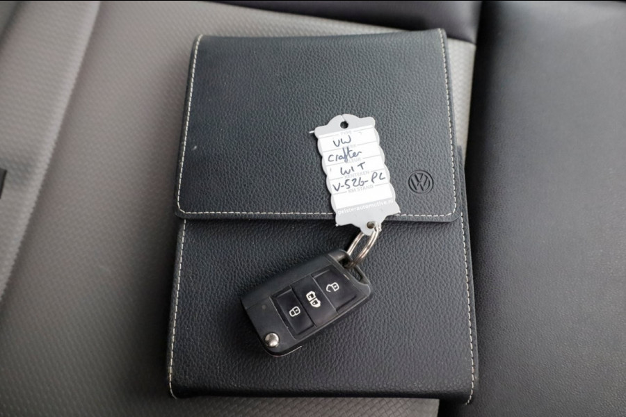 Volkswagen Crafter 35 2.0 TDI 177pk E6 RWD L3H3 (L2H2) Airco/Trekhaak 3500kg 06-2018