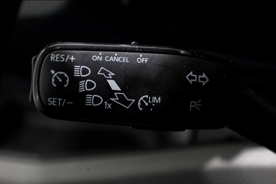 Volkswagen Crafter 35 2.0 TDI 177pk E6 RWD L3H3 (L2H2) Airco/Trekhaak 3500kg 06-2018