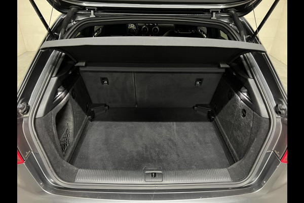 Audi A3 Sportback 35 TFSI 150PK S-Line Black Edition Virtual