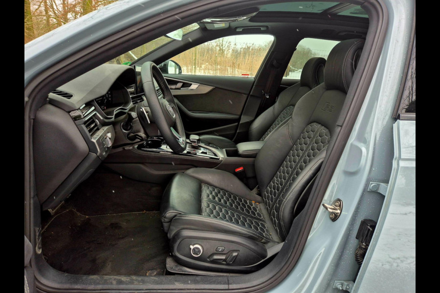 Audi A4 Avant 2.9 TFSI RS 4 quattro panodak . Head up