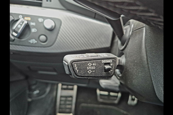 Audi A4 Avant 2.9 TFSI RS 4 quattro panodak . Head up