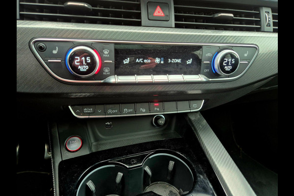 Audi A4 Avant 2.9 TFSI RS 4 quattro panodak . Head up