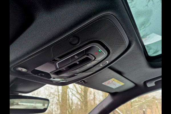 Audi A4 Avant 2.9 TFSI RS 4 quattro panodak . Head up