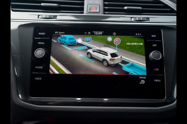 Volkswagen Tiguan 1.5 TSI R-Line Business+ | Harman/Kardon | 20'' | Trekhaak wegkl. | Elk. A-klep | IQ Light | Prijs Rijklaar!!