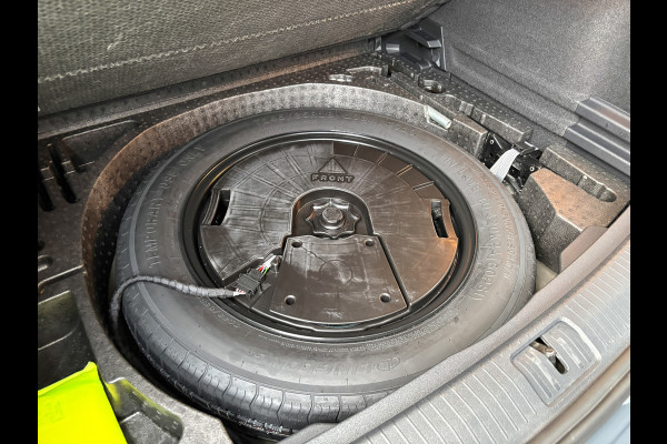 Volkswagen Tiguan 1.5 TSI R-Line Business+ | Harman/Kardon | 20'' | Trekhaak wegkl. | Elk. A-klep | IQ Light | Prijs Rijklaar!!