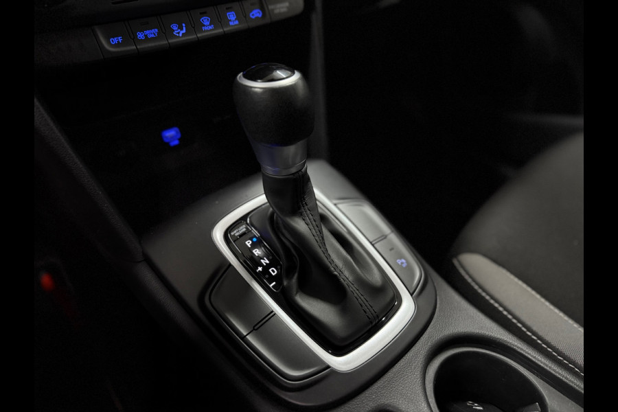 Hyundai Kona 1.6 GDI HEV Fashion Sky Automaat | Schuif/kanteldak | Carplay | Camera | HUD | Keyless