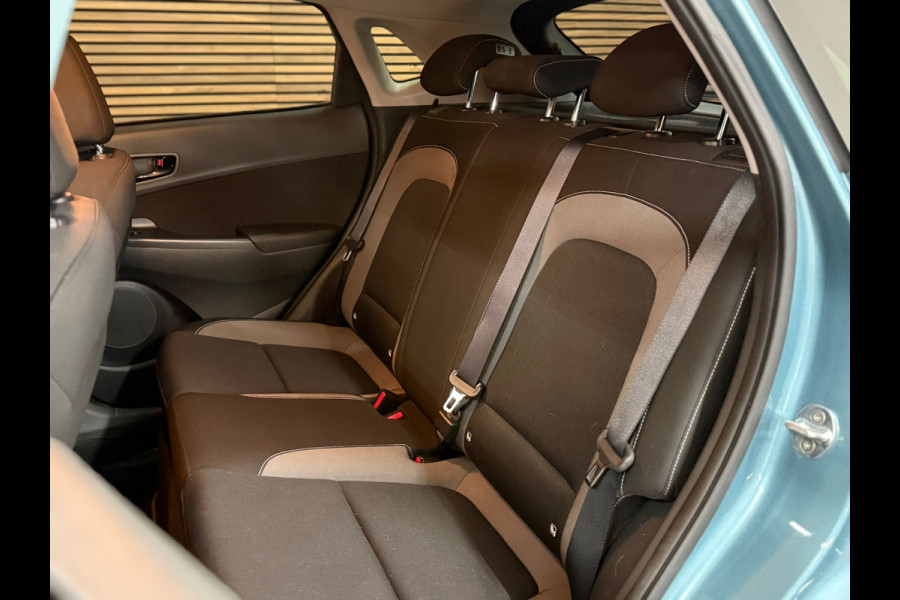 Hyundai Kona 1.6 GDI HEV Fashion Sky Automaat | Schuif/kanteldak | Carplay | Camera | HUD | Keyless