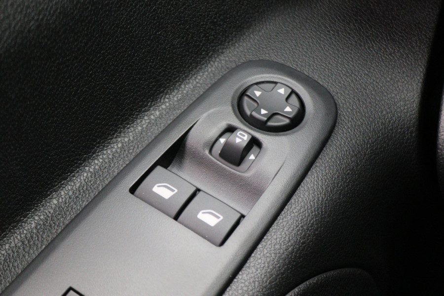 Peugeot e-Partner 136 L1 50 kWh Camera, Apple Carplay, Cruise, DAB, Airco