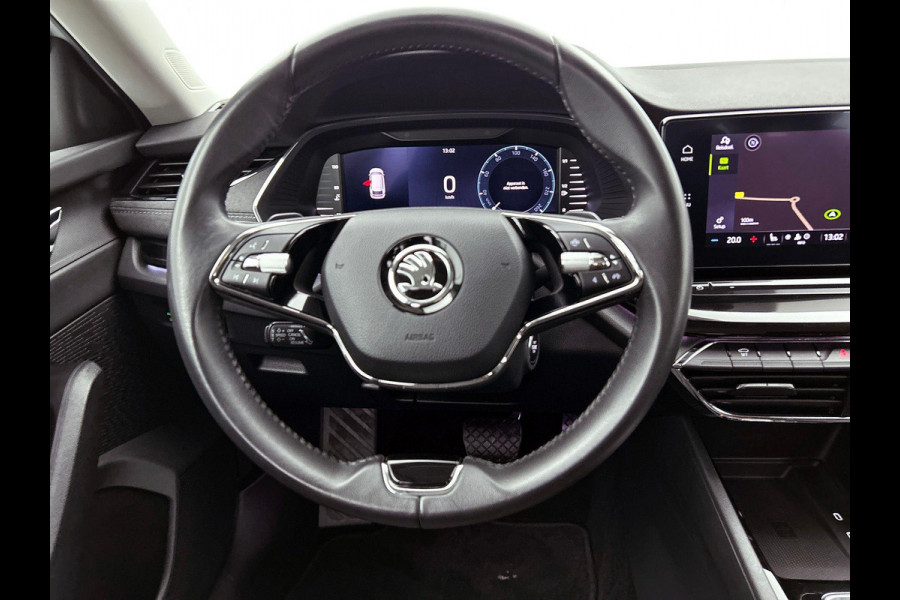 Škoda Octavia Combi 1.5 e-TSI DSG Style | Navigatie | Climate Control | Parkeer Sensoren | Camera | DAB | Cruise control | Lichtmetalen Velgen | Keyless