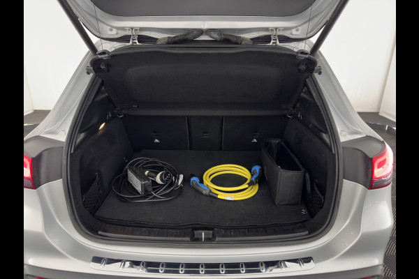 Mercedes-Benz EQA 250 Business Solution Luxury 67 kWh [ 3-Fase ] (SOH-94%) (INCL-BTW) *PANO | LEATHER | WIDESCREEN-COCKPIT | FULL-LED | BLINDSPOT | AMBIENT-LIGHT | CAMERA | NAVI-FULLMAP | DAB+ | COMFORT-SEATS | ECC | SHIFTPADDLES | CRUISE | HEATED-SEATS | ...