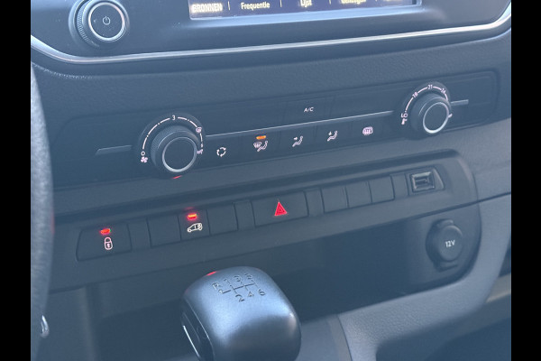 Opel Vivaro 2.0 CDTI 123PK L3H1 Innovation | Apple Carplay/Android Auto | Stoelverwarming | Cruise | PDC V+A | Dodehoeksensor | Airco