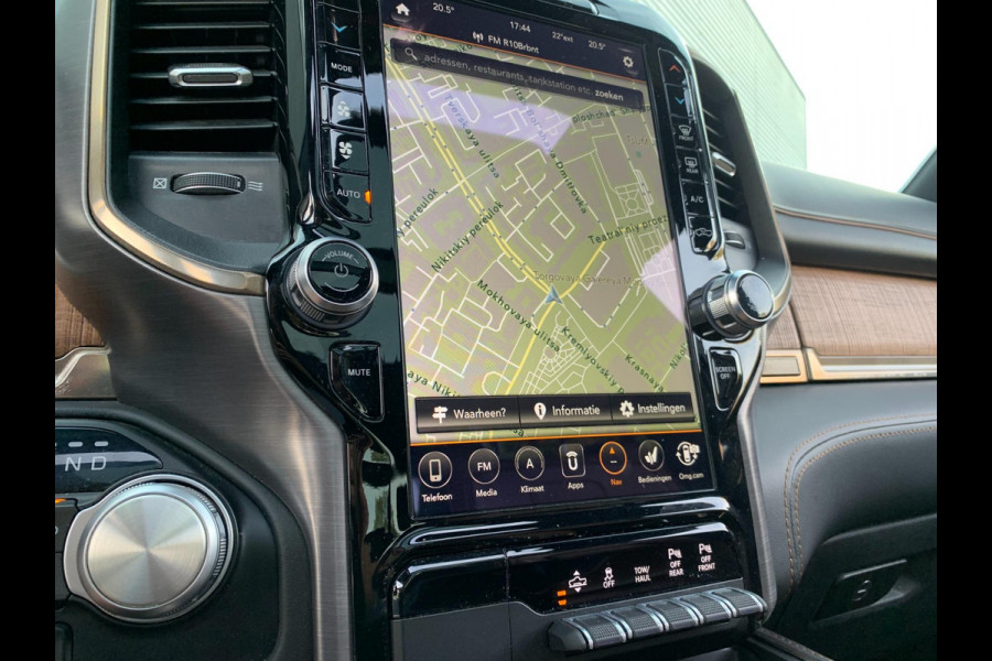 Dodge Ram 1500 Longhorn 5.7 V8 401PK 360cam 4X4 PANO Luchtvering