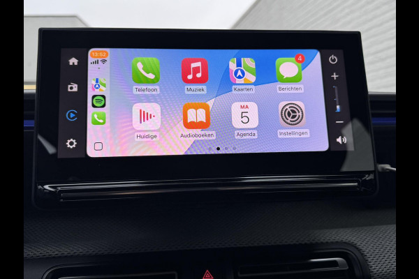 Citroën C3 1.2 Turbo 100pk Trekhaak Adaptieve cruise Airco Apple / Android DAB 4 Seizoenen banden