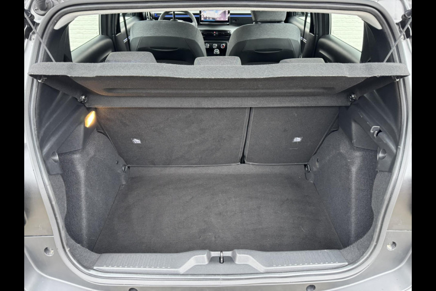 Citroën C3 1.2 Turbo 100pk Trekhaak Adaptieve cruise Airco Apple / Android DAB 4 Seizoenen banden