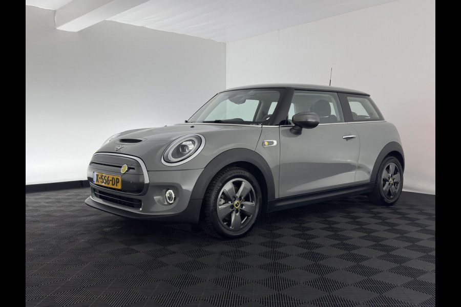 MINI Mini Electric Basic 33 kWh [ 3-Fase ] (SOH-100%) (INCL-BTW) Aut. *HEATPUMP | FULL-LED | SPORT-SEATS | NAVI-FULLMAP | DIGI-COCKPIT | DAB+ | ECC | CCS-FASTLOADER | UNION-JACK | KEYLESS | CRUISE | AMBIENT-LIGHT | 16''ALU*