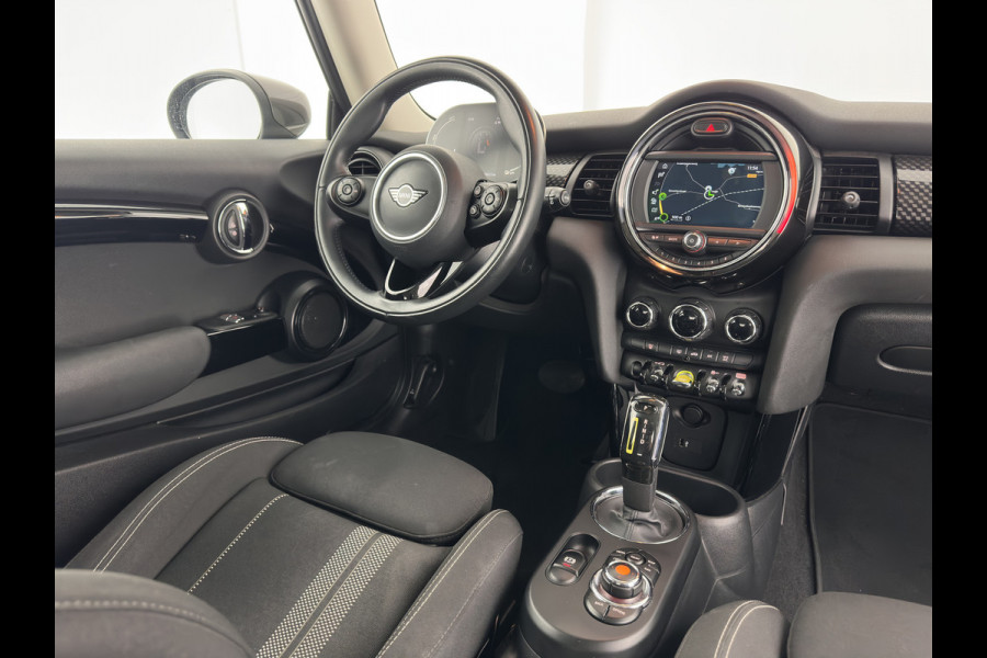 MINI Mini Electric Basic 33 kWh [ 3-Fase ] (SOH-100%) (INCL-BTW) Aut. *HEATPUMP | FULL-LED | SPORT-SEATS | NAVI-FULLMAP | DIGI-COCKPIT | DAB+ | ECC | CCS-FASTLOADER | UNION-JACK | KEYLESS | CRUISE | AMBIENT-LIGHT | 16''ALU*