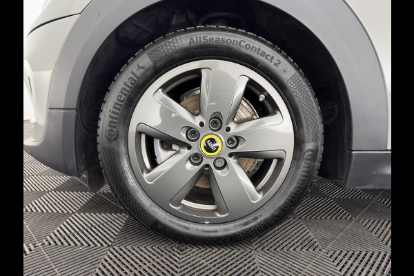 MINI Mini Electric Basic 33 kWh [ 3-Fase ] (SOH-100%) (INCL-BTW) Aut. *HEATPUMP | FULL-LED | SPORT-SEATS | NAVI-FULLMAP | DIGI-COCKPIT | DAB+ | ECC | CCS-FASTLOADER | UNION-JACK | KEYLESS | CRUISE | AMBIENT-LIGHT | 16''ALU*