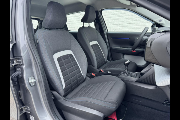 Citroën C3 1.2 Turbo 100pk Trekhaak Adaptieve cruise Airco Apple / Android DAB 4 Seizoenen banden