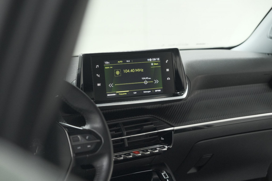 Peugeot 2008 PureTech 130 Allure | Camera | Adaptieve Cruise Control | Stoelverwarming
