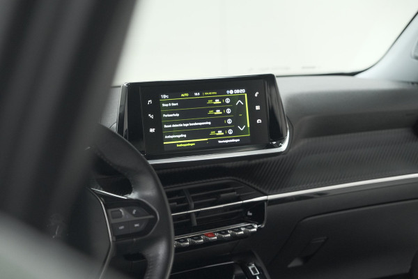 Peugeot 2008 PureTech 130 Allure | Camera | Adaptieve Cruise Control | Stoelverwarming