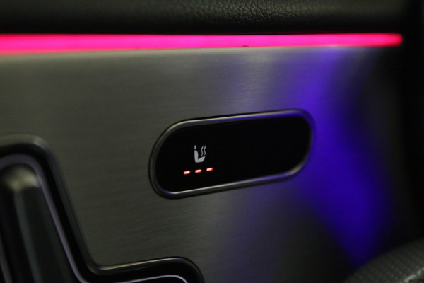 Mercedes-Benz A-Klasse 200 AMG NAP/PANO/KEYLESS/SFEER/MEMORY/VOL