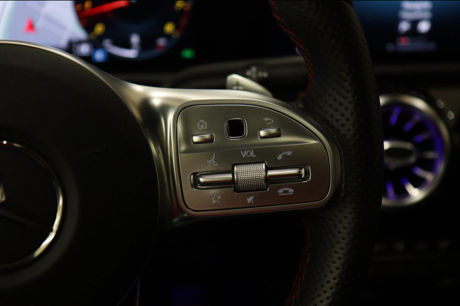 Mercedes-Benz A-Klasse 200 AMG NAP/PANO/KEYLESS/SFEER/MEMORY/VOL