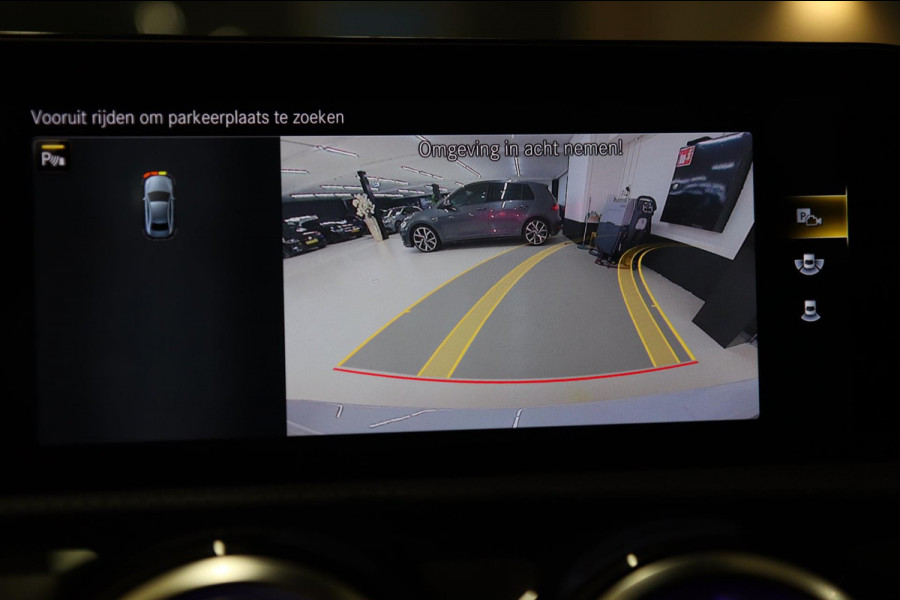 Mercedes-Benz A-Klasse 200 AMG NAP/PANO/KEYLESS/SFEER/MEMORY/VOL