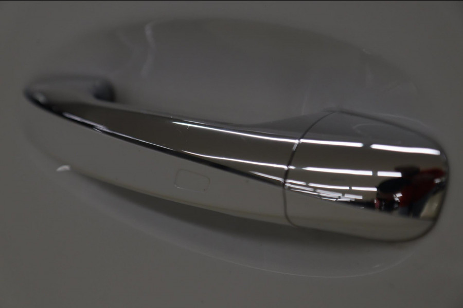 Mercedes-Benz A-Klasse 200 AMG NAP/PANO/KEYLESS/SFEER/MEMORY/VOL