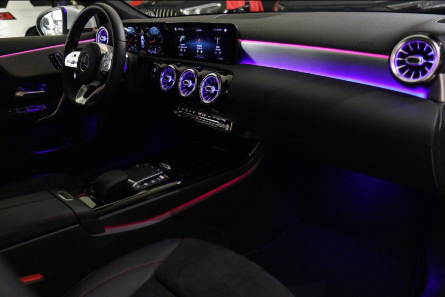 Mercedes-Benz A-Klasse 200 AMG NAP/PANO/KEYLESS/SFEER/MEMORY/VOL