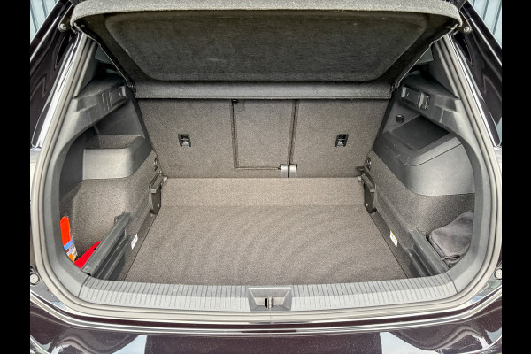 Volkswagen Tiguan 1.5 eTSI R-Line Edition | 360 Camera | 20'' | Black Style | Side Assist | Prijs Rijklaar!!