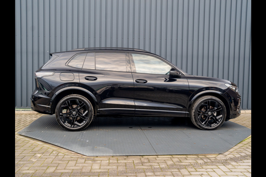 Volkswagen Tiguan 1.5 eTSI R-Line Edition | 360 Camera | 20'' | Black Style | Side Assist | Prijs Rijklaar!!