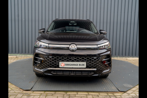 Volkswagen Tiguan 1.5 eTSI R-Line Edition | 360 Camera | 20'' | Black Style | Side Assist | Prijs Rijklaar!!