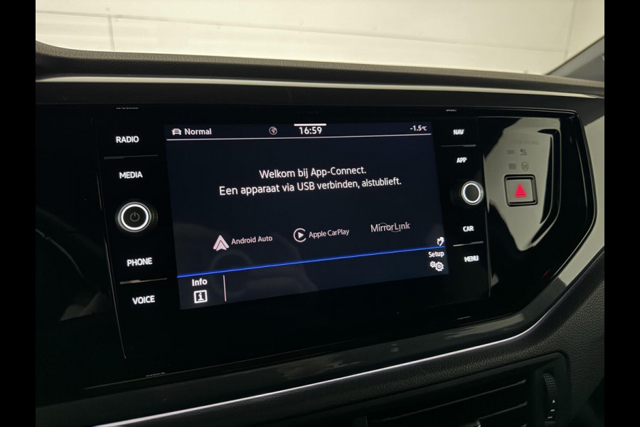 Volkswagen Polo 1.0 TSI 3x R-Line Pano Virtual CarPlay Camera Trekh. NAP