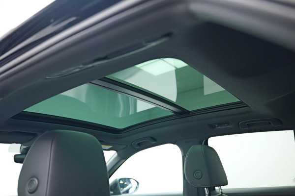 Volkswagen T-Roc 1.5 TSI R-Line Pano|Camera|Carplay|