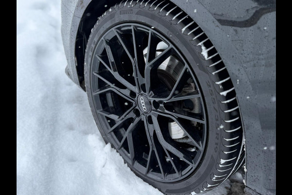 Audi A4 Avant 35 TFSI Black edition, 19 inch, 77000 km, NL auto met nationale auto pas