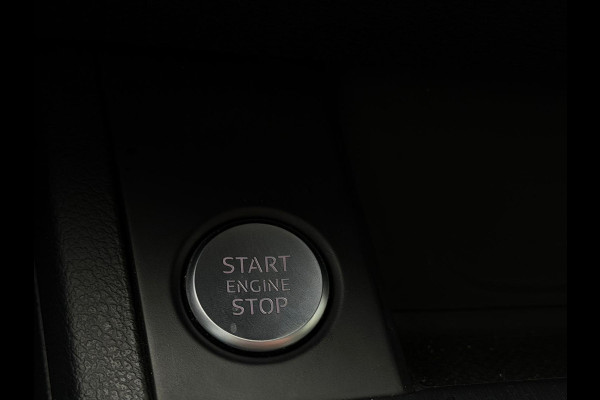 Audi A4 Avant 35 TFSI Black edition, 19 inch, 77000 km, NL auto met nationale auto pas