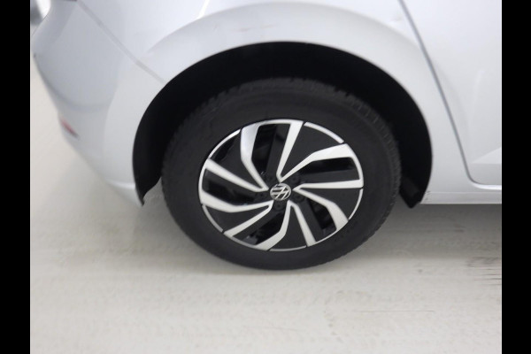 Volkswagen Polo 1.0 TSI Life Airco Caplay Navi Cruise Control Full LED PDC Voor/Achter 15" LM Velgen