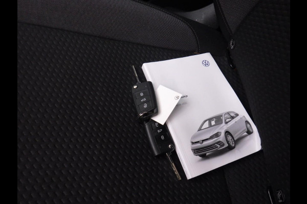 Volkswagen Polo 1.0 TSI Life Airco Caplay Navi Cruise Control Full LED PDC Voor/Achter 15" LM Velgen