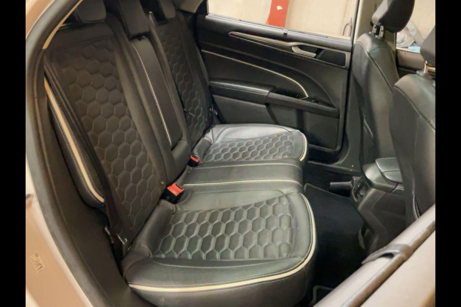 Ford Mondeo Wagon 2.0 IVCT HEV Vignale | Panoramadak |  Adaptieve cruisecontrol |  Trekhaak | Winter Pack | Adaptive cruise control |  Achteruitrijcamera | Bestuurdersstoel Met Geheugen
