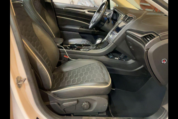 Ford Mondeo Wagon 2.0 IVCT HEV Vignale | Panoramadak |  Adaptieve cruisecontrol |  Trekhaak | Winter Pack | Adaptive cruise control |  Achteruitrijcamera | Bestuurdersstoel Met Geheugen