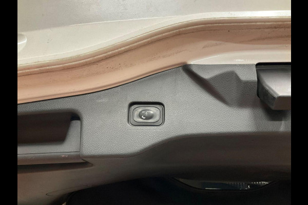 Ford Mondeo Wagon 2.0 IVCT HEV Vignale | Panoramadak |  Adaptieve cruisecontrol |  Trekhaak | Winter Pack | Adaptive cruise control |  Achteruitrijcamera | Bestuurdersstoel Met Geheugen