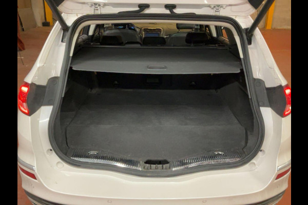 Ford Mondeo Wagon 2.0 IVCT HEV Vignale | Panoramadak |  Adaptieve cruisecontrol |  Trekhaak | Winter Pack | Adaptive cruise control |  Achteruitrijcamera | Bestuurdersstoel Met Geheugen