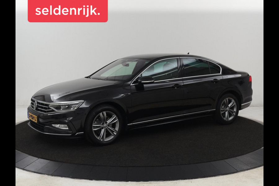 Volkswagen Passat 2.0 TSI R Line | 190pk | Trekhaak | Leder/Alcantara | Stoelverwarming | Camera | Matrix LED | Adaptive cruise | Virtual Cockpit | Carplay | Navigatie
