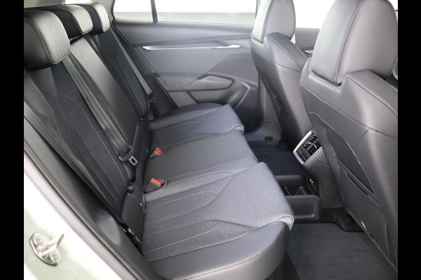 Škoda Elroq 60 Business Edition - Tour | Trekhaak | 20 inch | Adaptive Cruise Control | Navigatie | Blind Spot | Stoelverwarming |